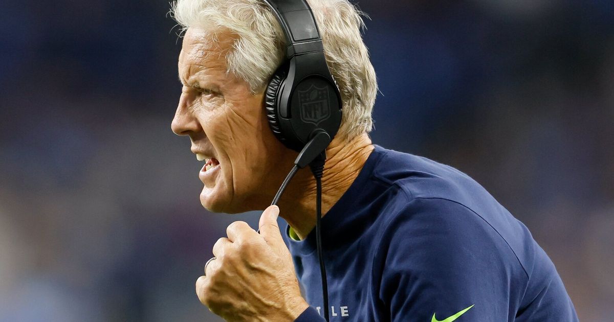 Seahawks Aiming for Victory and NFC West Title when they Host Panthers on Sunday