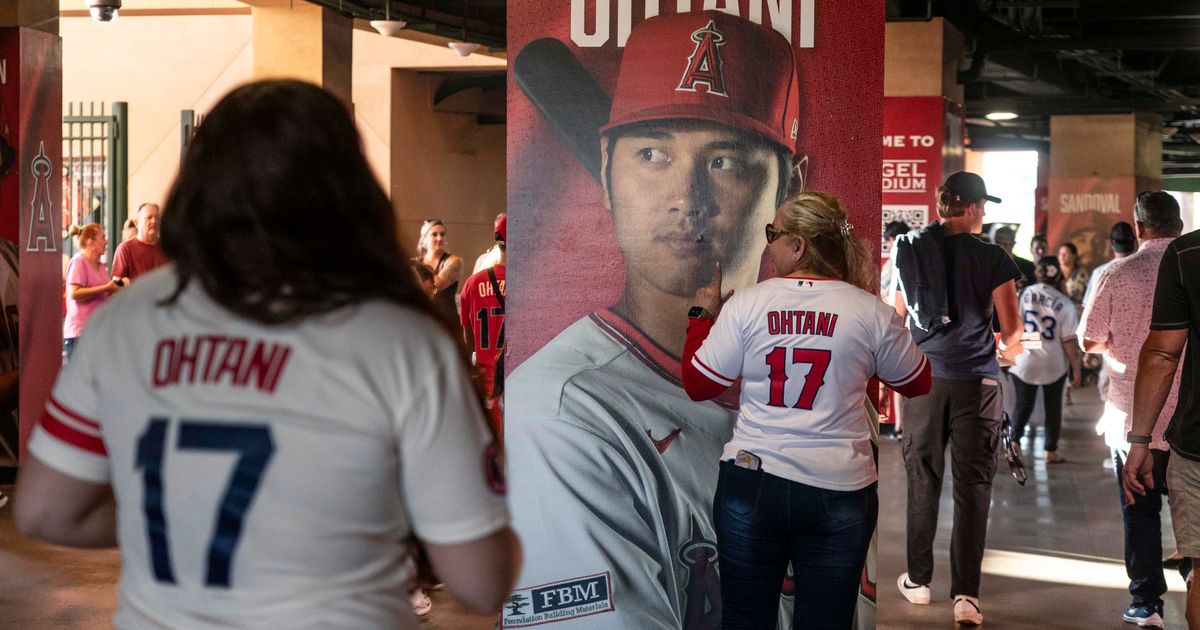 Shohei Ohtani's Los Angeles Angels Jersey is the Top-Selling MLB Jersey of 2020.