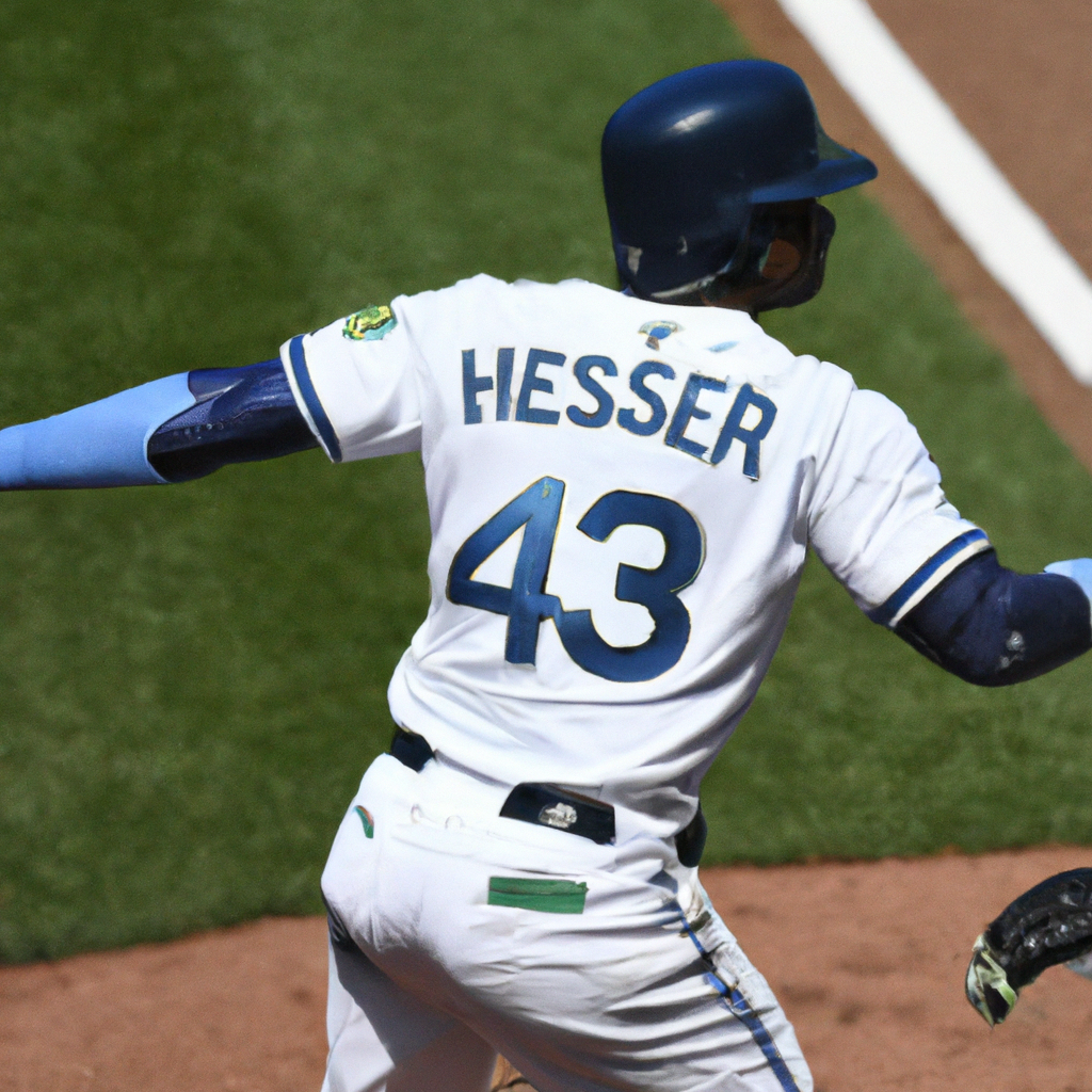 Teoscar Hernandez Extends Mariners' MLB-Leading On-Base Streak