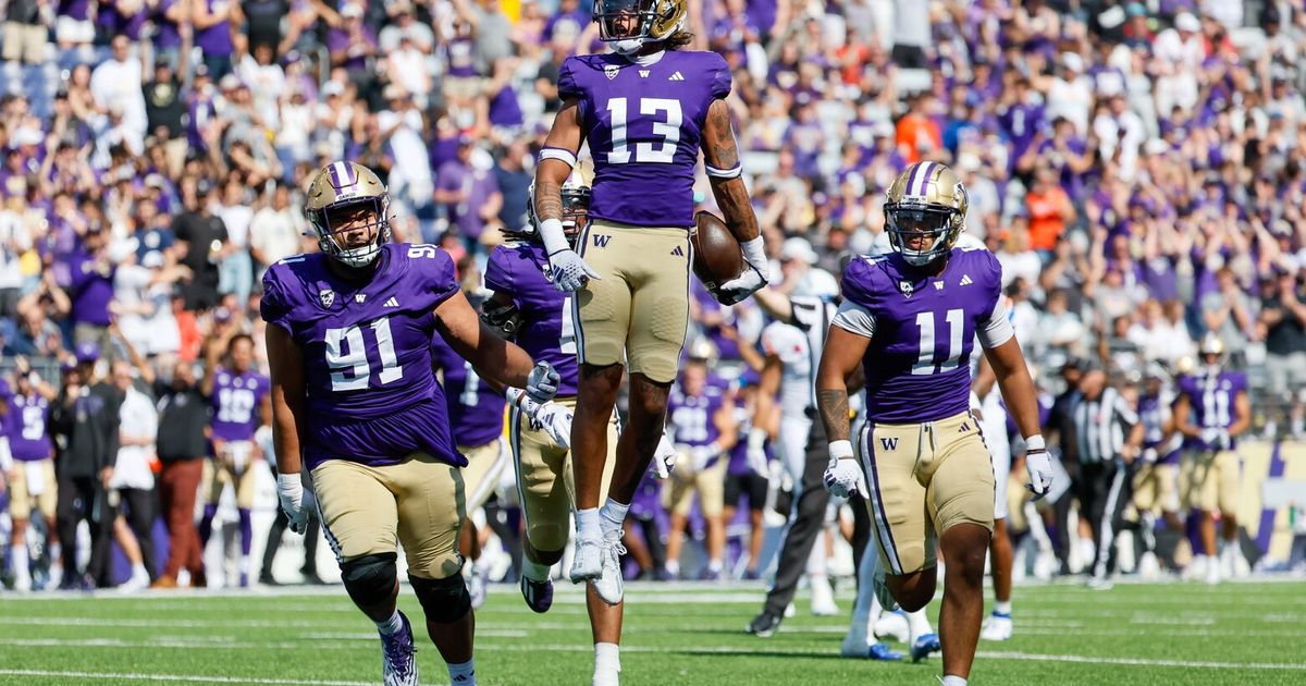 UW Huskies Overcome Early Struggles to Defeat Boise State in Season Opener