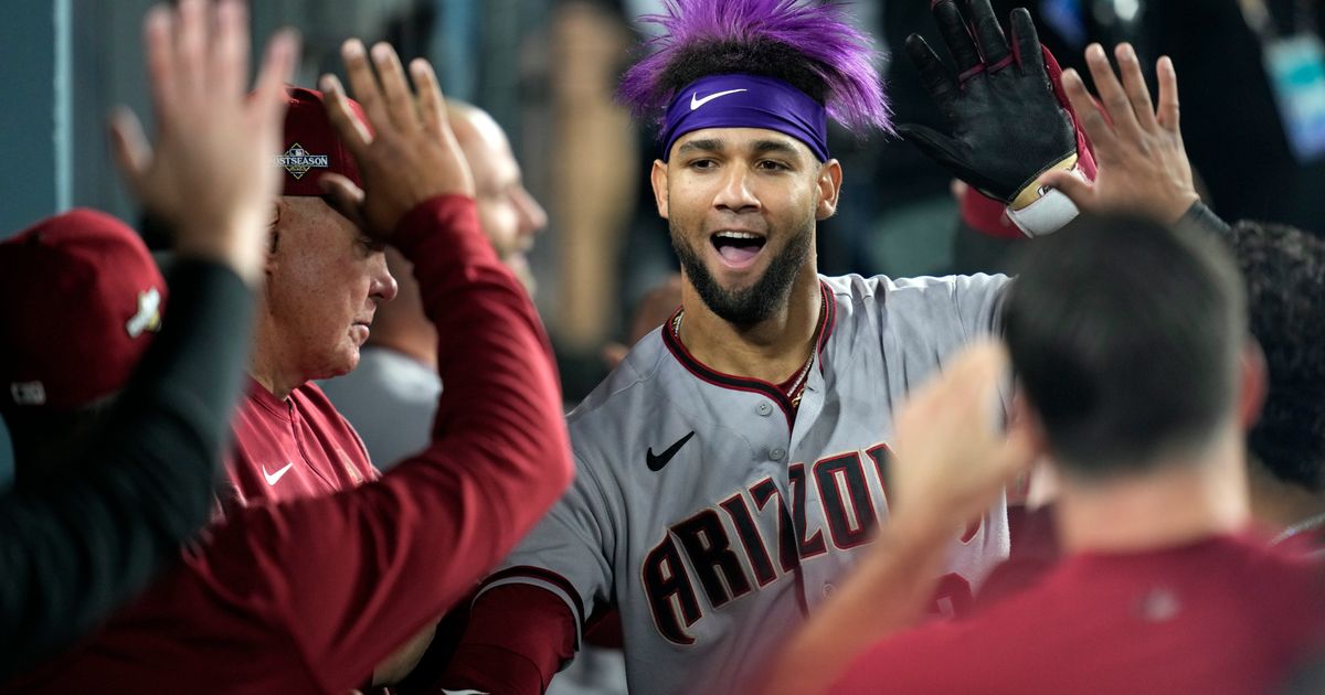 Arizona Diamondbacks Defeat Los Angeles Dodgers 4-2, Take 2-0 Lead in NLDS