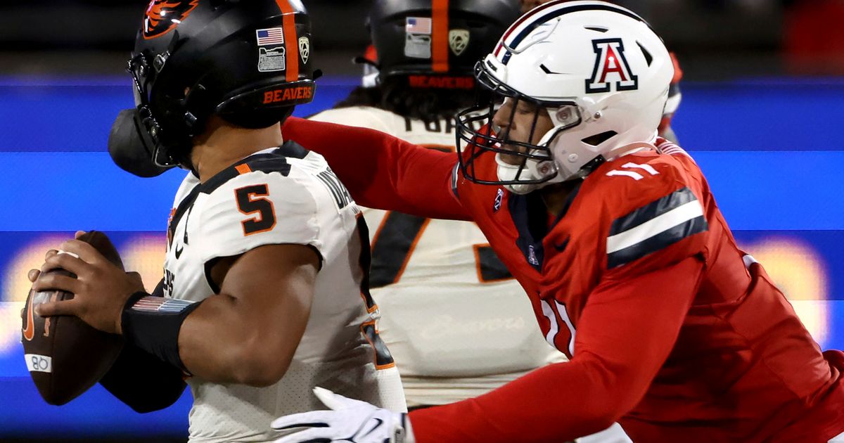 Arizona Wildcats Led by Fifita to 27-24 Victory Over No. 11 Oregon State Beavers