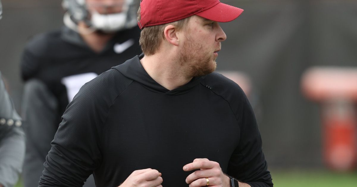 Ben Arbuckle's Play-Calling Strategies for Keeping WSU Cougars Players Engaged