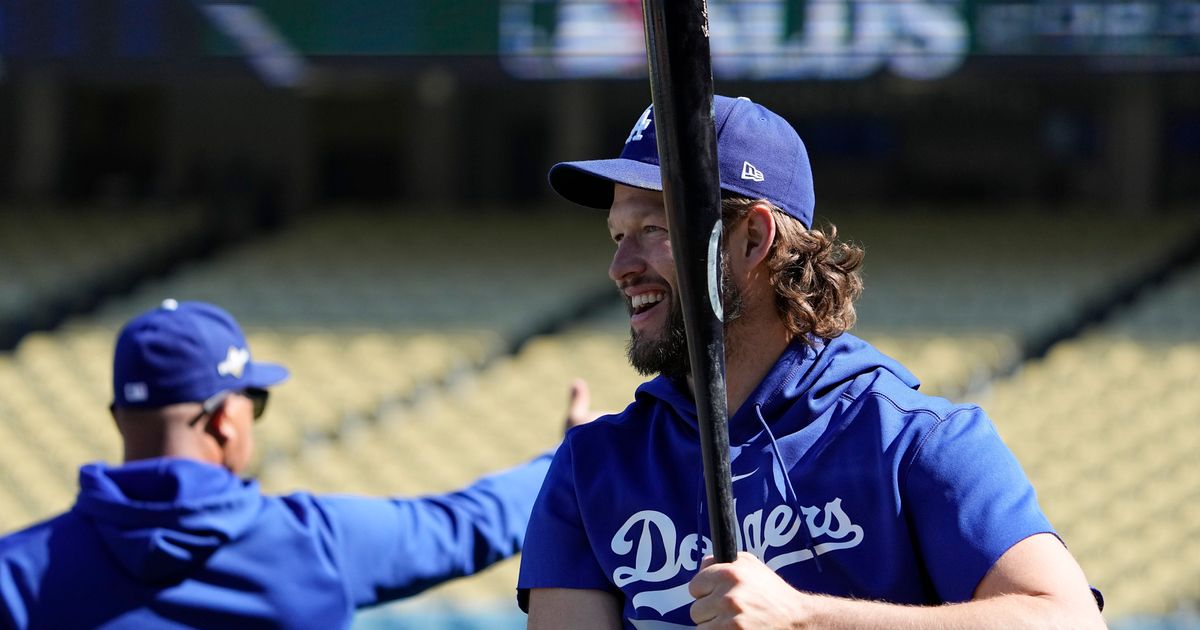 Clayton Kershaw Pushes Through Shoulder Injury to Lead Dodgers to Postseason