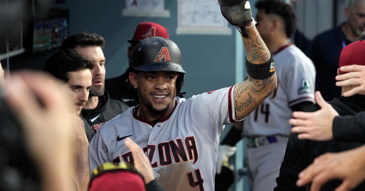 Diamondbacks Score 11 Runs in 1st Inning of NLDS Opener to Rout Dodgers 11-2, Chasing Clayton Kershaw Early