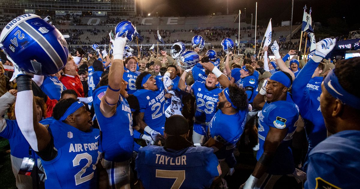 Group of 5 Teams Struggle to Break into AP Top 25 Rankings Amid Lack of Power 5 Upsets