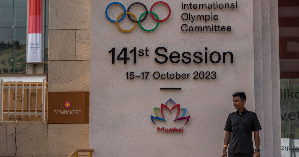 IOC Bans Russian Olympic Committee for Including Ukrainian Sports Regions