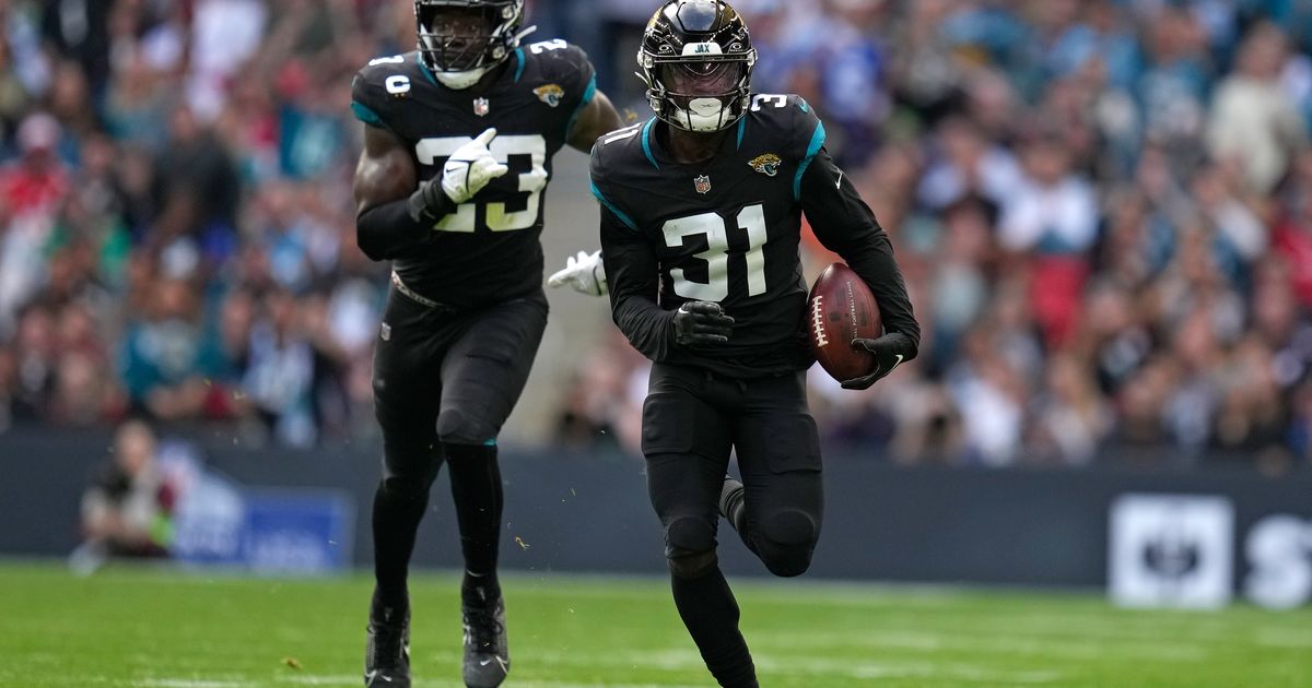 Jacksonville Jaguars Defeat Atlanta Falcons 23-7 in London Behind Lawrence, Ridley's Contributions on Defense