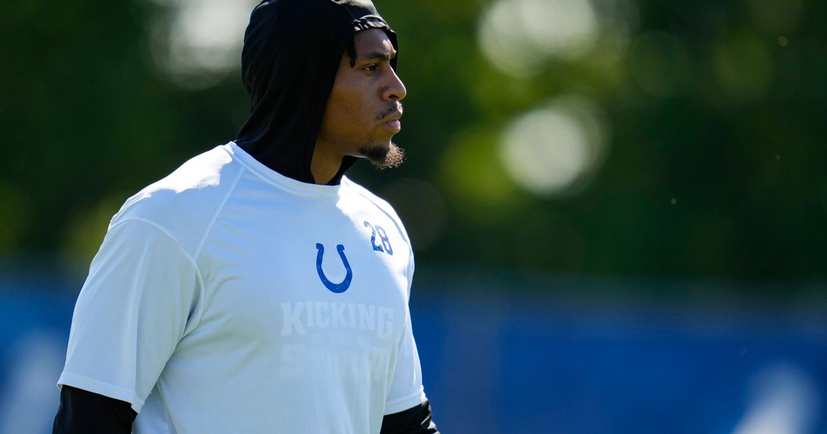 Jonathan Taylor Eager to Rejoin Colts Practice After Recovering from Injury