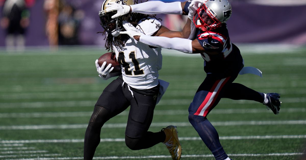 Kamara Breaks Saints' Career Touchdown Record, Carr Throws Two Touchdowns in 34-0 Victory Over Patriots