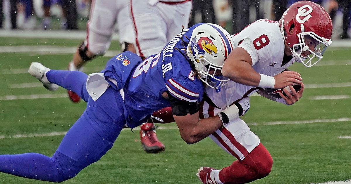 Kansas Upsets No. 6 Oklahoma 38-33 After Neal Scores Go-Ahead Touchdown With 55 Seconds Remaining