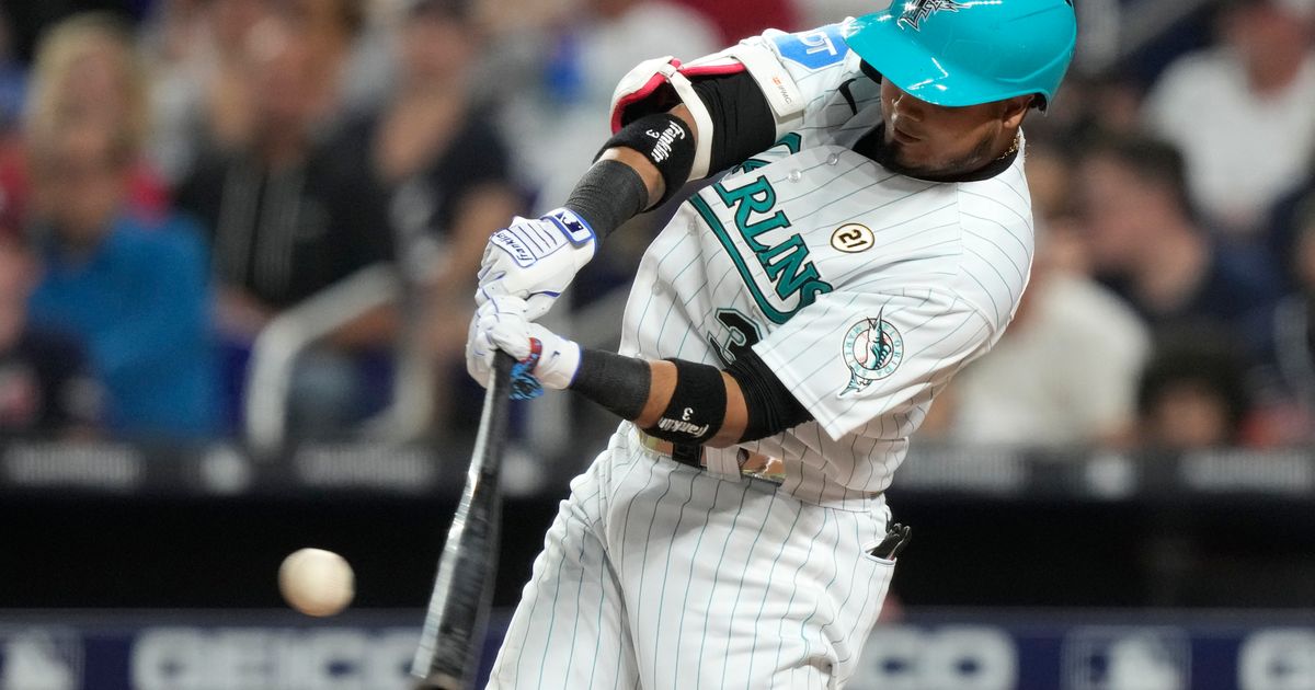 Luis Arraez and Yandy Díaz Clinch Batting Titles Despite Sitting Out Final Day