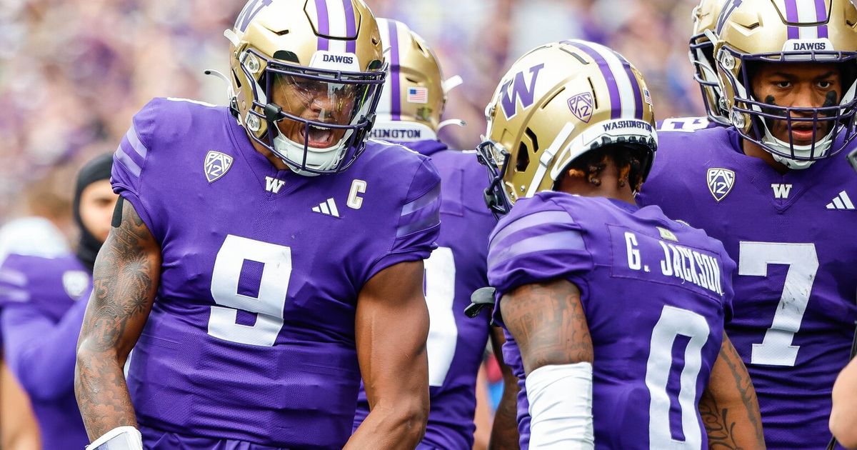 No. 7 Washington Huskies Secure 36-33 Walkoff Victory Over No. 8 Oregon