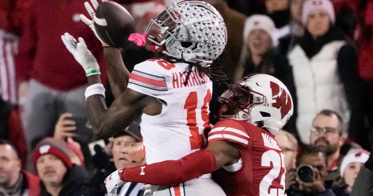 Ohio State Buckeyes Defeat Badgers 24-10 Behind Harrison and Henderson's Leadership