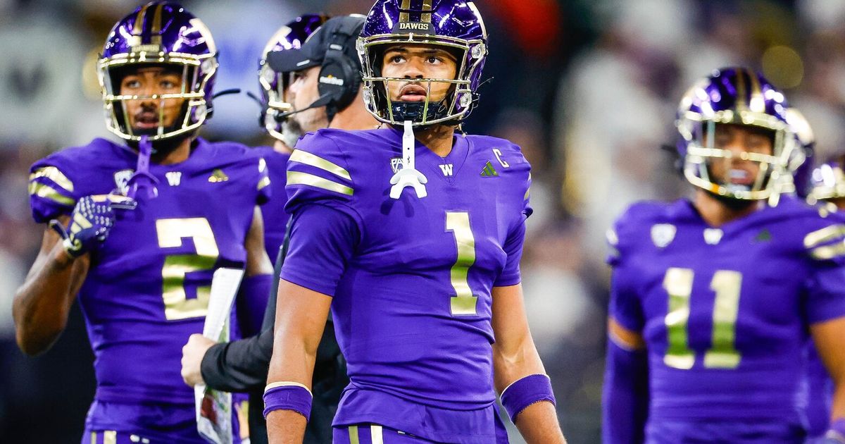 Pac-12 Football: Washington and Utah Win Closely Contested Games, Oregon and UCLA Cruise to Victory