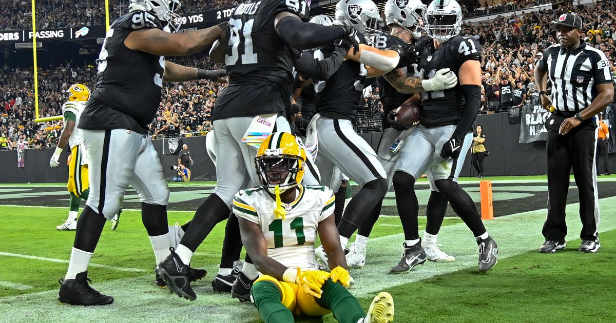 Packers Fall to Raiders 17-13 After Jordan Love Throws 3 Interceptions