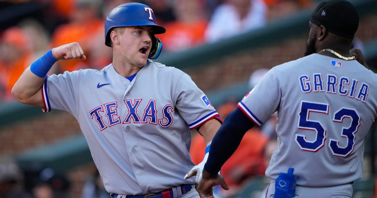 Rangers' Bullpen Holds off Orioles in Late Innings to Secure 3-2 ALDS Opening Win in Texas