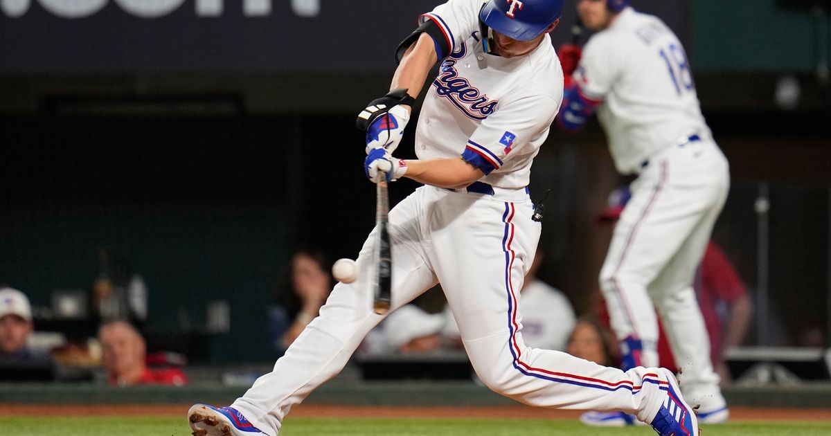 Seager's Home Runs Lead Rangers to ALCS with Sweep of 101-Win Orioles