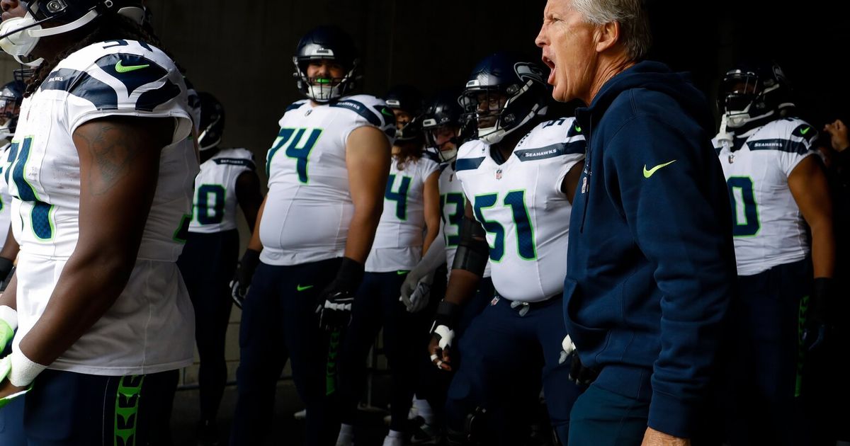 Seahawks Need Victory Over Cardinals to Stay in Playoff Contention