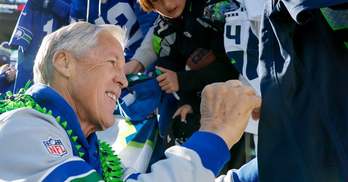 Seahawks Unveil Throwback Uniforms in Home Opener vs. Browns