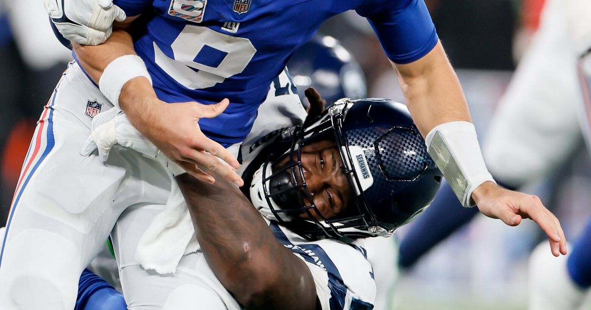 Seattle Seahawks Defense Dominates New York Giants in 'Monday Night Football' Victory