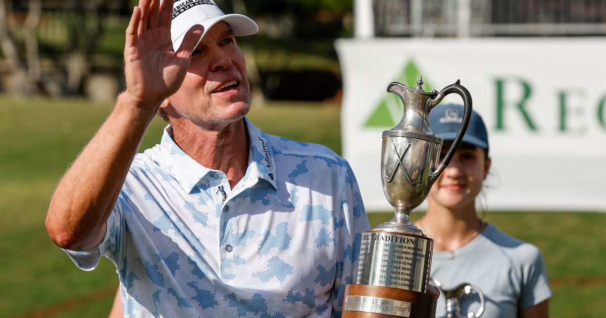 Steve Stricker's Record-Breaking Year with Senior Golfers and Potential Return to PGA Tour