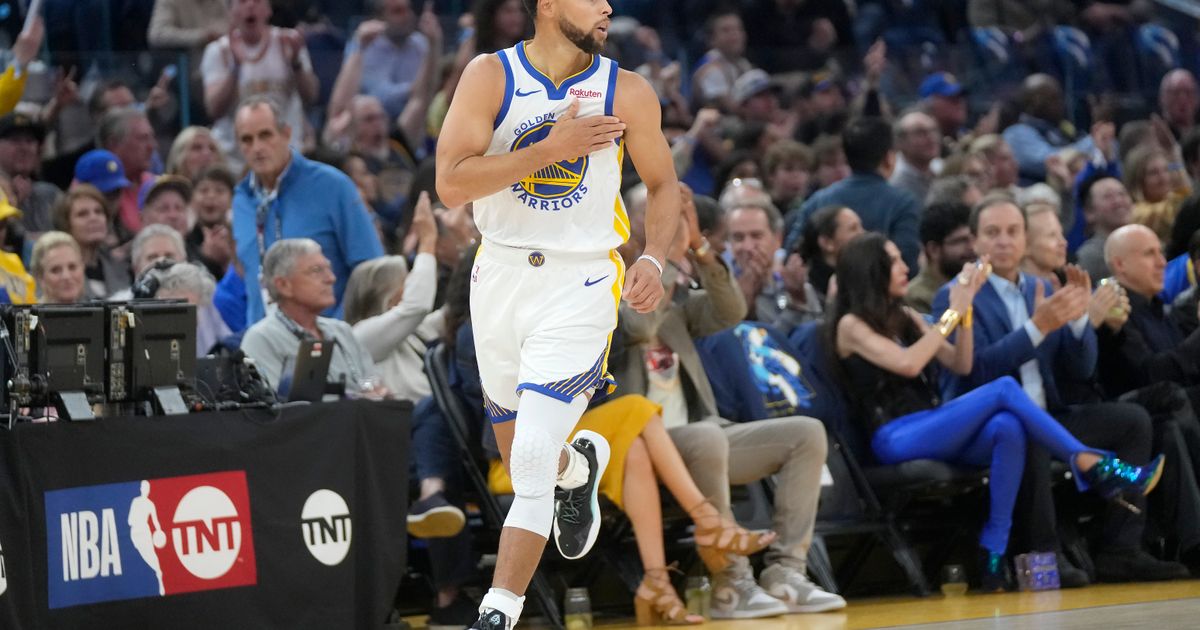 Suns Defeat Warriors 108-104 in Season Opener Led by Booker and Durant