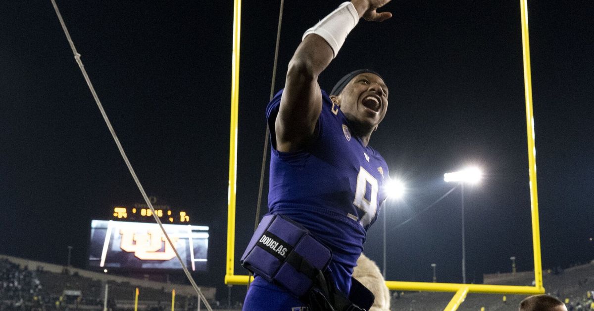 UW Huskies Prepare to Face Oregon in Potentially Decisive Rivalry Matchup