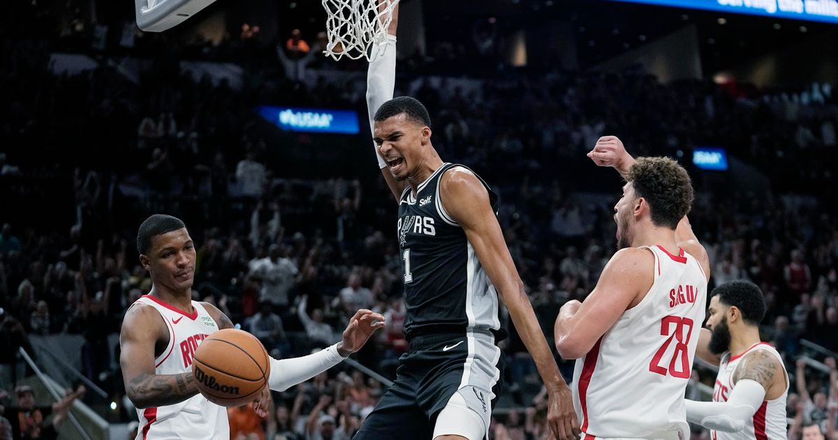 Wembanyama Leads Spurs to Overtime Victory Over Rockets in NBA Debut