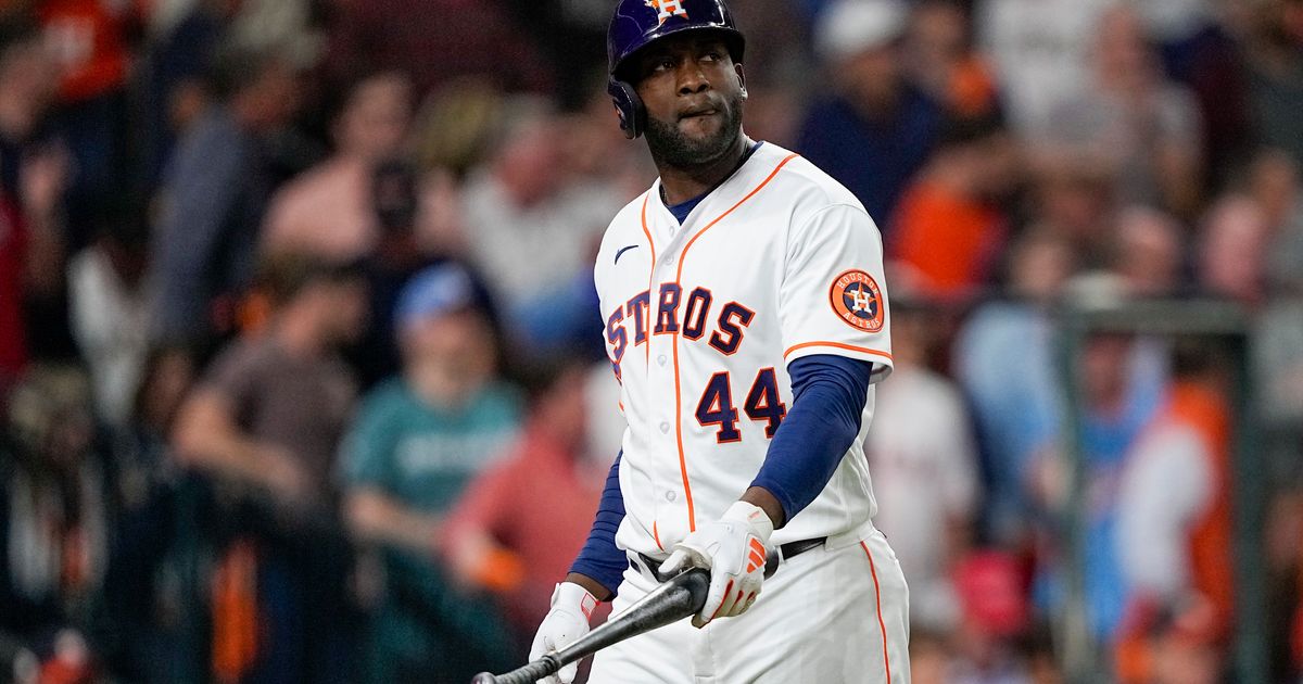 Yordan Alvarez Experiencing Health Issue During ALCS, According to AP Source