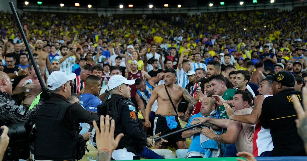 27-Minute Delay in Argentina-Brazil World Cup Qualifying Match Due to Brawling Fans in Stands