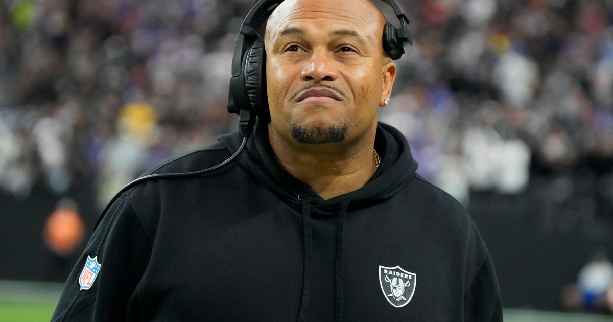 Antonio Pierce's Interim Coaching Debut Ends in Victory as Raiders Defeat Giants 30-6