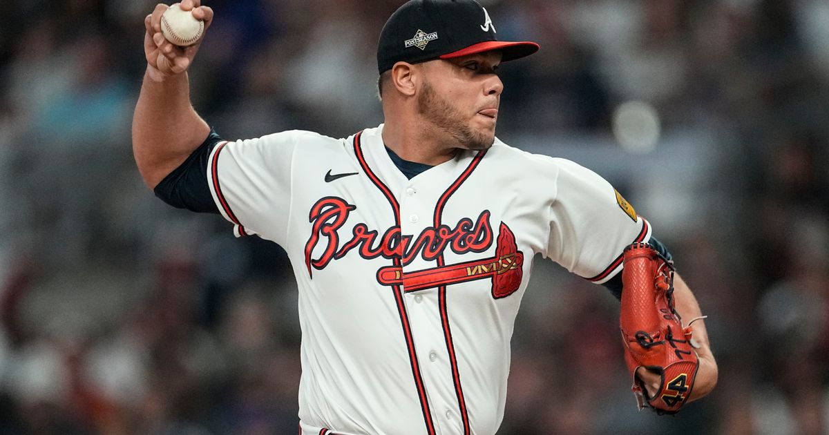 Atlanta Braves Sign Pitcher JimÃ©nez to Three-Year, $26 Million Contract to Strengthen Bullpen