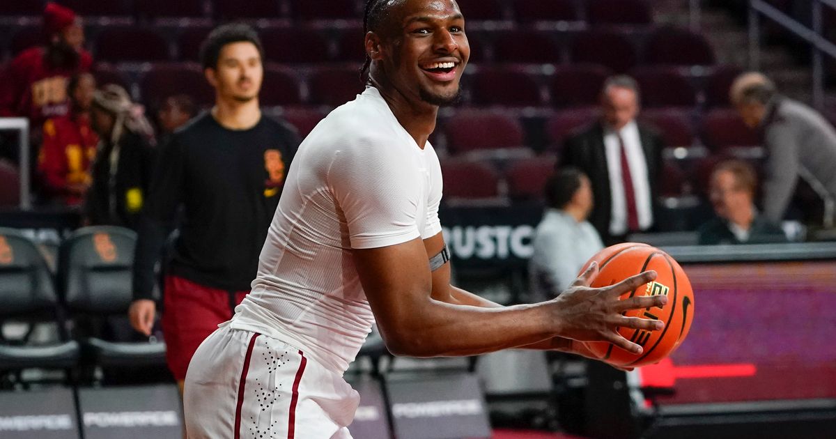 Bronny James Warms Up Ahead of USC Game After Heart Issue Diagnosis
