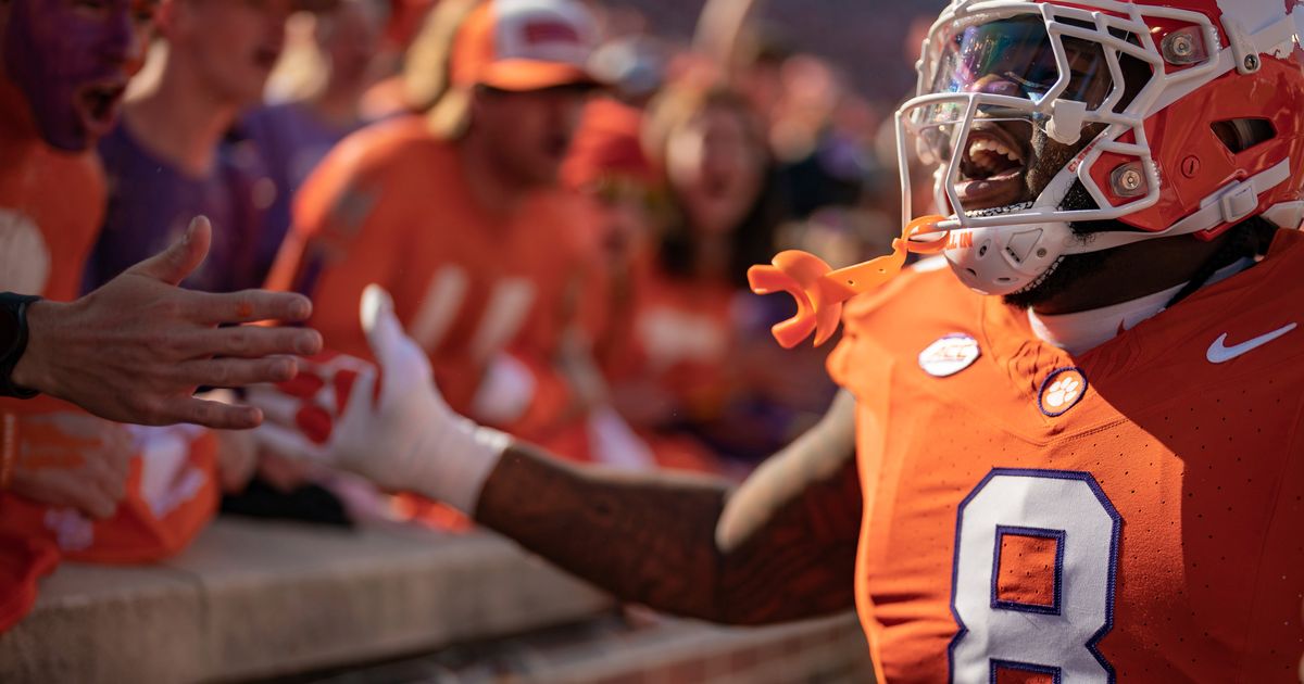 Clemson Defeats No. 12 Notre Dame 31-23 in Close Contest