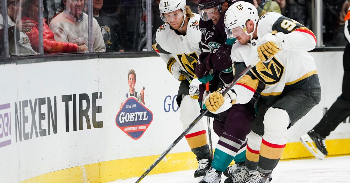 Ducks Defeat Golden Knights 4-2, End 12-Game Point Streak and Secure 6th Consecutive Win