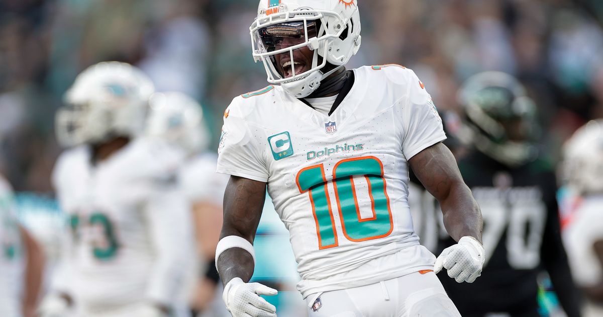 Hill and Holland Lead Dolphins to 34-13 Victory Over Jets with Special TD Catch and 99-Yard INT Return