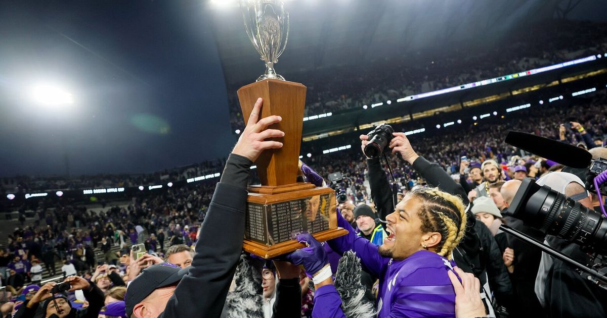 Husky Legends Reflect on UW's 12-0 Season and How It Compares to 1991