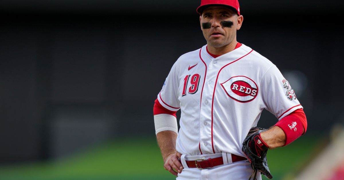 Joey Votto Thanks Cincinnati After Reds Decline Contract Option and Part Ways