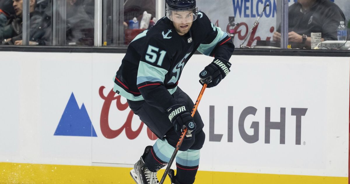 Kraken's Shane Wright and Ryan Winterton to Make NHL Debuts Against Colorado Avalanche