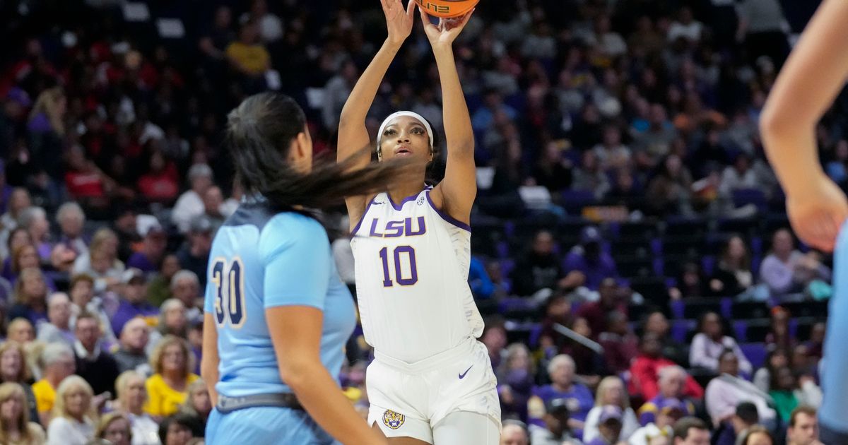 LSU's Angel Reese Returns to No. 7 Tigers After Four-Game Absence