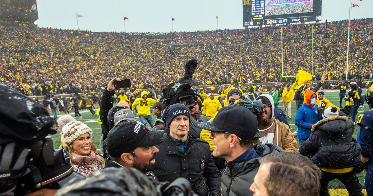 Michigan-Ohio State Rivalry Intensifies Amid Allegations of Sign-Stealing