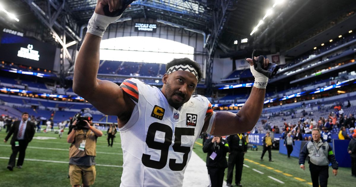 Myles Garrett Named No. 1 Defensive Lineman in AP's NFL Top 5 Rankings