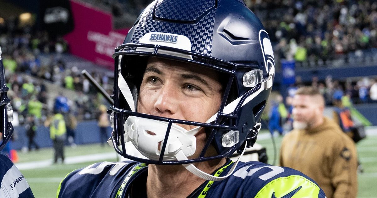 National Media Coverage of Seattle Seahawks' Last-Second Victory Over San Antonio Commanders