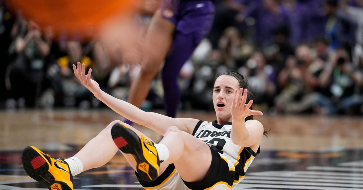 NCAA Review Finds Officiating in LSU-Iowa Title Game Below Expectations