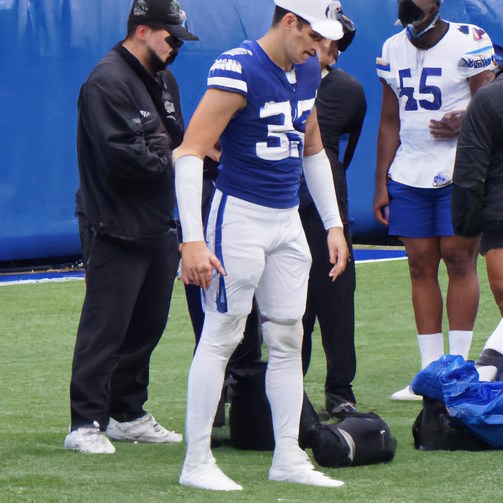 New York Giants Quarterback Daniel Jones Leaves Game Against Oakland Raiders with Knee Injury