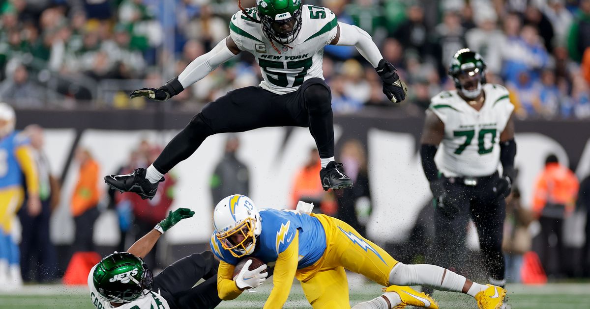 New York Jets' Defense Continues to Shine Despite Offensive Struggles