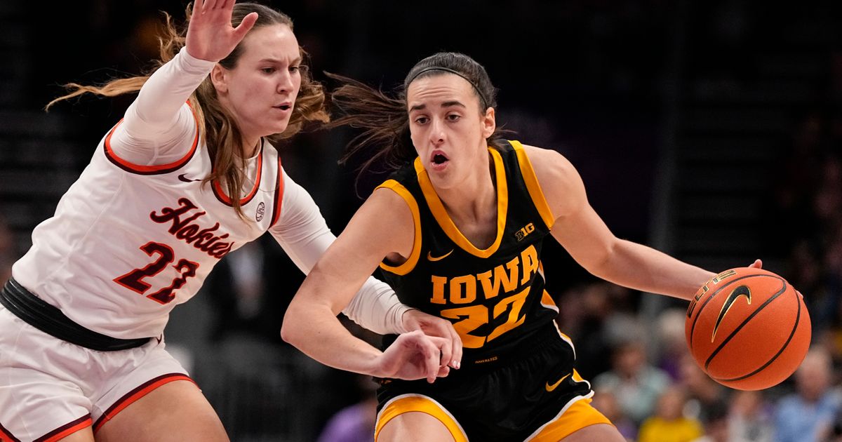 No. 3 Iowa Defeats No. 8 Virginia Tech Behind Caitlin Clark's 44 Points in Neutral Site Game