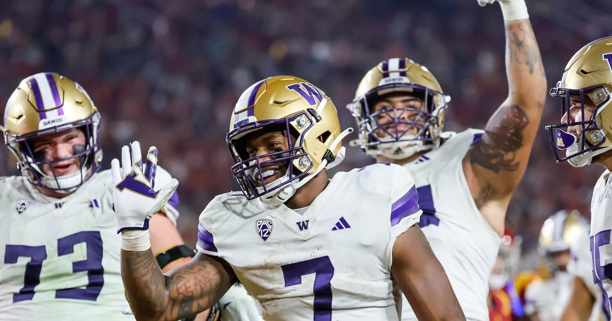 No. 5 Washington Outlasts No. 24 USC in High-Scoring Affair