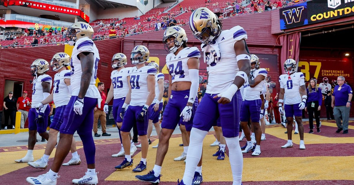 Pac-12 Bowl Outlook: Examining Washington's Chances of Making the College Football Playoff